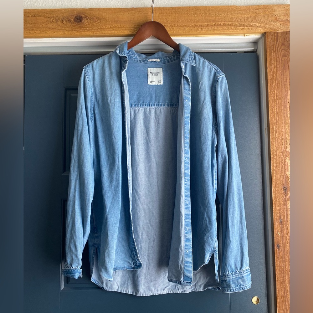 Abercrombie & Fitch Oversized Boyfriend Denim Chambray